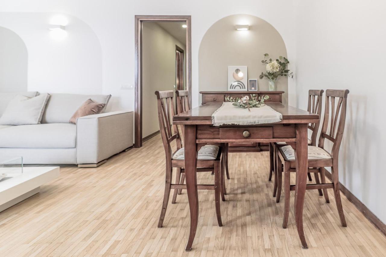 Stunning View Lakeside Apartment - Larihome A11 Gravedona Eksteriør billede